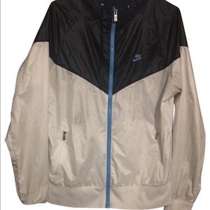 Nike Summerized Windrunner Windbreaker